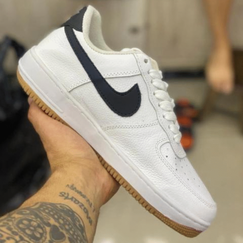 Tênis Nike AIR Force - Branco e Preto FJ4146-104 - Imagem 3