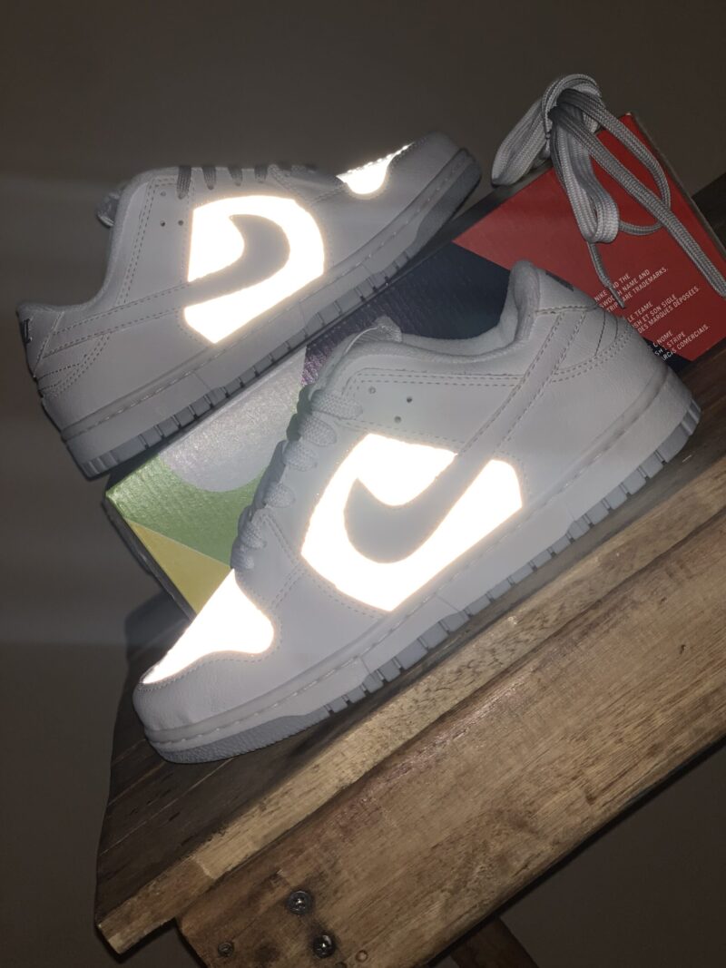 Tênis Nike Dunk Sb Low  Cinza e Branco DD1391-103 - Imagem 8